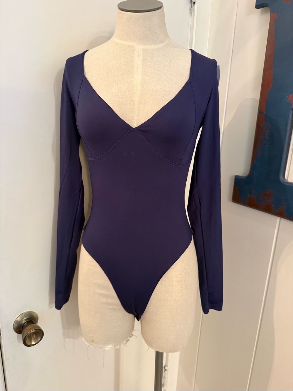 Qinsen Navy Long Sleeve V-Neck Bodysuit Sz S